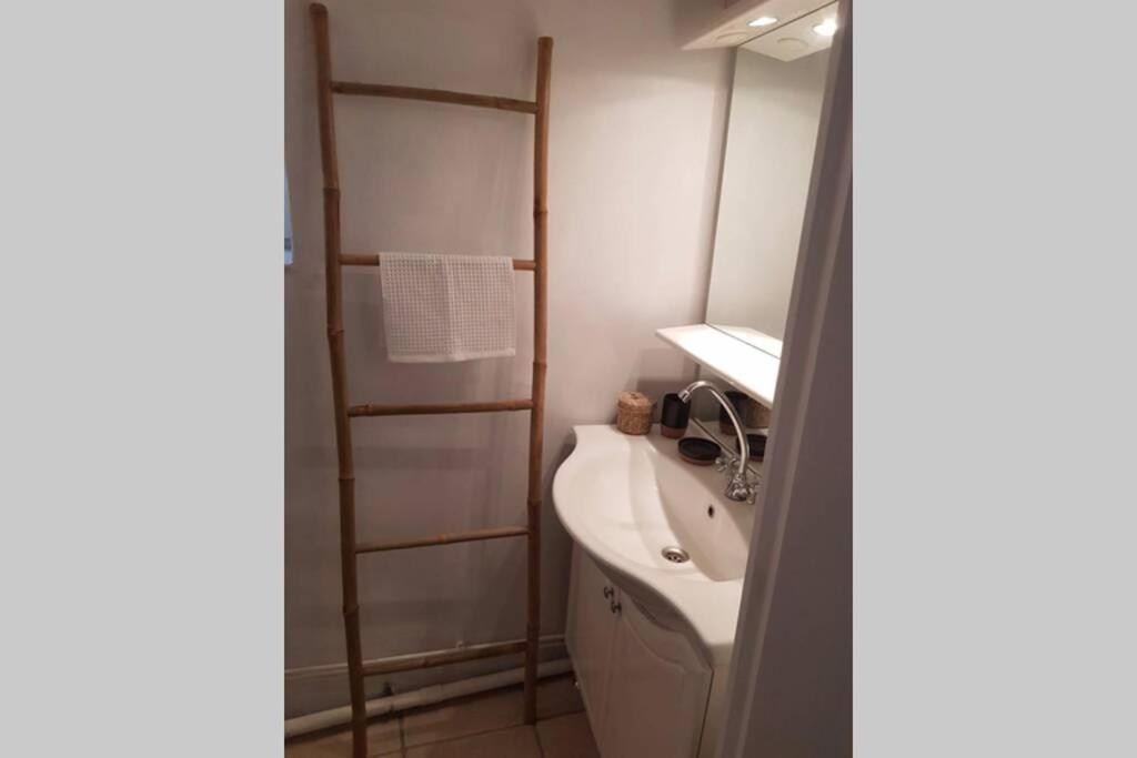 Maisonnette En Pierre Independante De 20 M2 Saint-Cirgues-sur-Couze 外观 照片